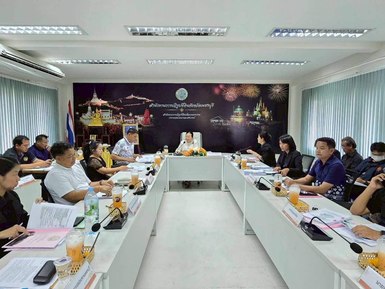 title - รองผู้ว่าราชการจังหวัดเพชรบุรี เป็นประธานการประชุมคณะกรรมการปฏิรูปที่ดินจังหวัดเพชรบุรี ครั้งที่ 1/2569 ณ ห้องประชุมสำนักงานการปฏิรูปที่ดินจังหวัดเพชรบุรี (ชั้น 2) โดยมี นางสาวยุพา ราชจินดา ปฏิรูปที่ดินจังหวัดเพชรบุรี กรรมการและเลขานุการรองผู้ว่าราชการจังหวัดเพชรบุรี เป็นประธานการประชุมคณะกรรมการปฏิรูปที่ดินจังหวัดเพชรบุรี ครั้งที่ 1/2569 ณ ห้องประชุมสำนักงานการปฏิรูปที่ดินจังหวัดเพชรบุรี (ชั้น 2) โดยมี นางสาวยุพา ราชจินดา ปฏิรูปที่ดินจังหวัดเพชรบุรี กรรมการและเลขานุการ